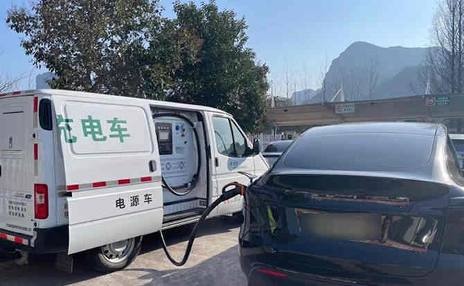 乌拉特中旗汽车搭电